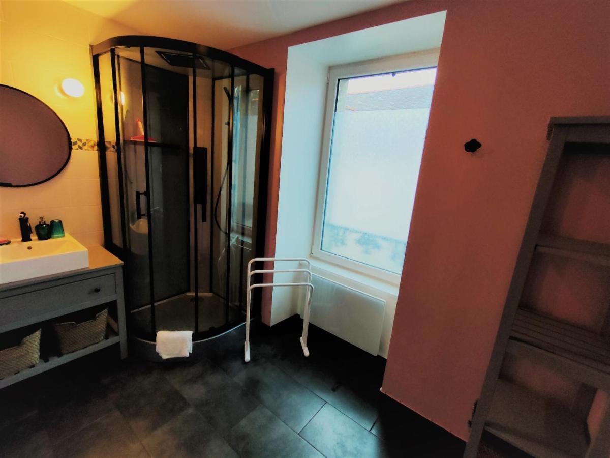 Maison De Pecheur Port De Plaisance Treboul Douarnenez